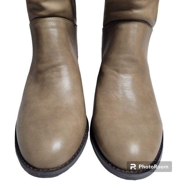 Chinese Laundry Fallout Taupe Quilted Taupe Boots - Picture 3 of 8